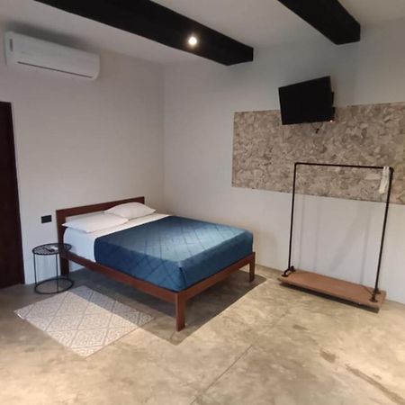 Aparthotel Xuva Mérida Zewnętrze zdjęcie